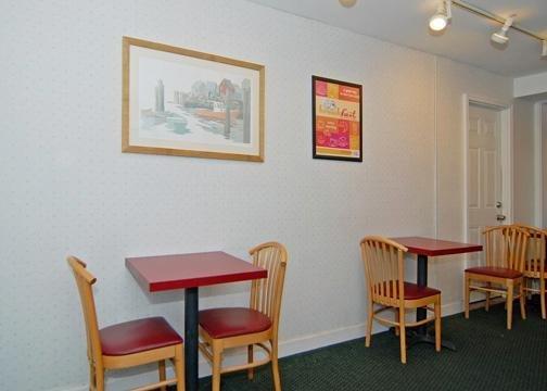 Casco Bay Portland Airport - Maine Mall, Ascend Collection 2*